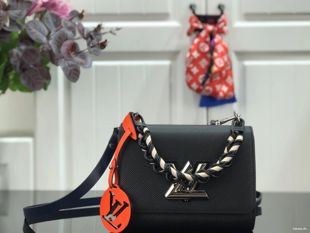 TWIST MM VUITTON LOUIS 0408